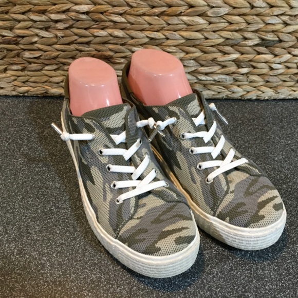 Madden NYC by Steve Madden Camouflage Sneakers - Picture 3 of 14
